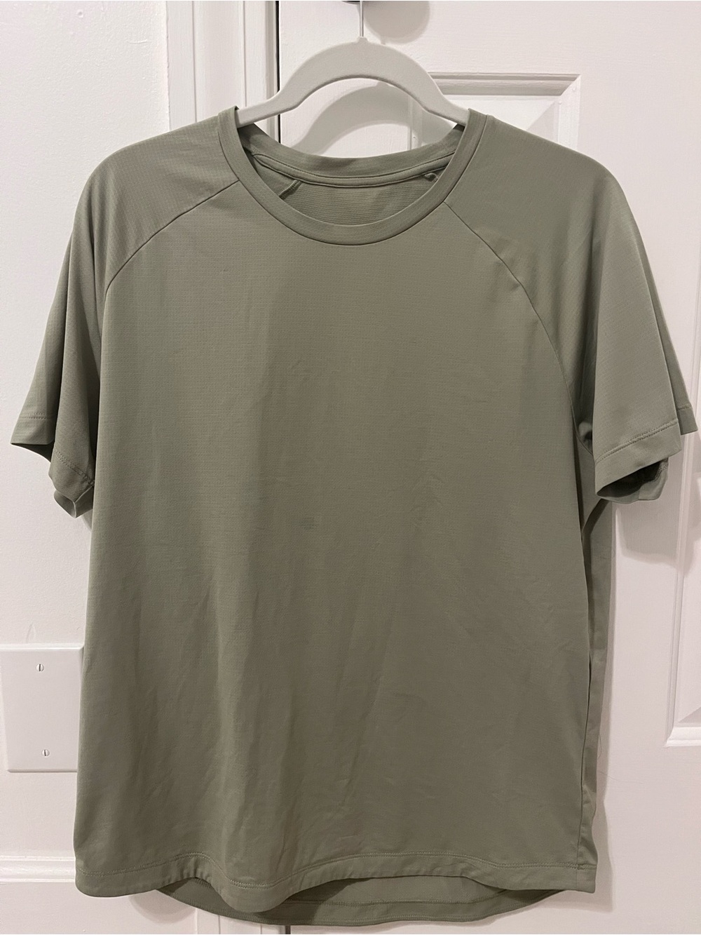 CRZ Yoga Men's Short Sleeve Crew Neck Performance Shirt - Olive
